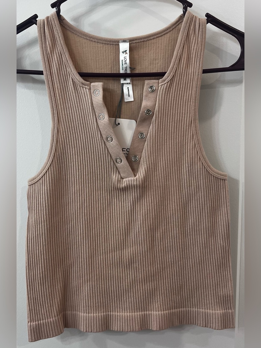 NWT Love Tree Ribbed Snap-V Tank Top, Taupe, M